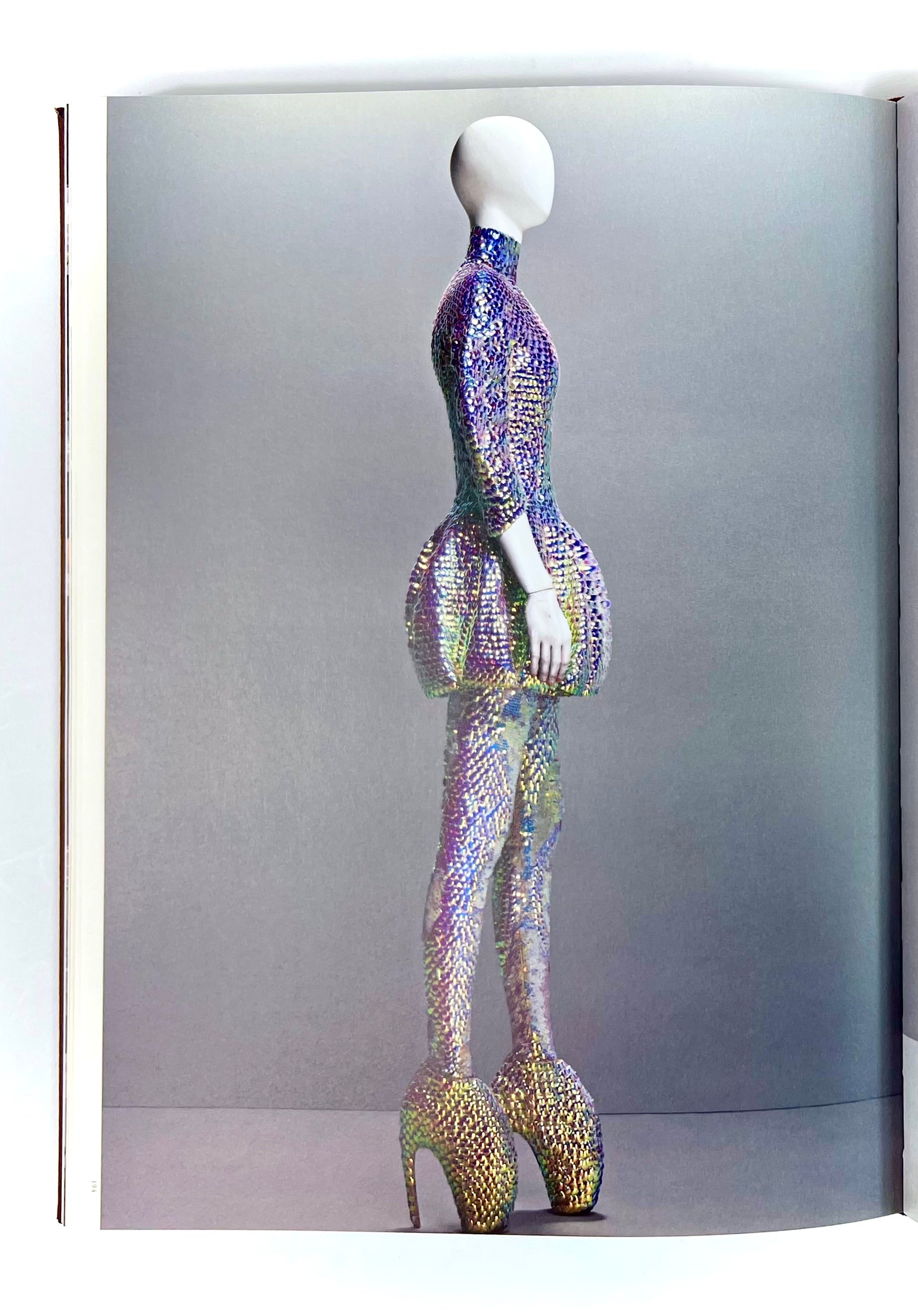 Alexander McQueen: Savage Beauty - The Metropolitan Museum