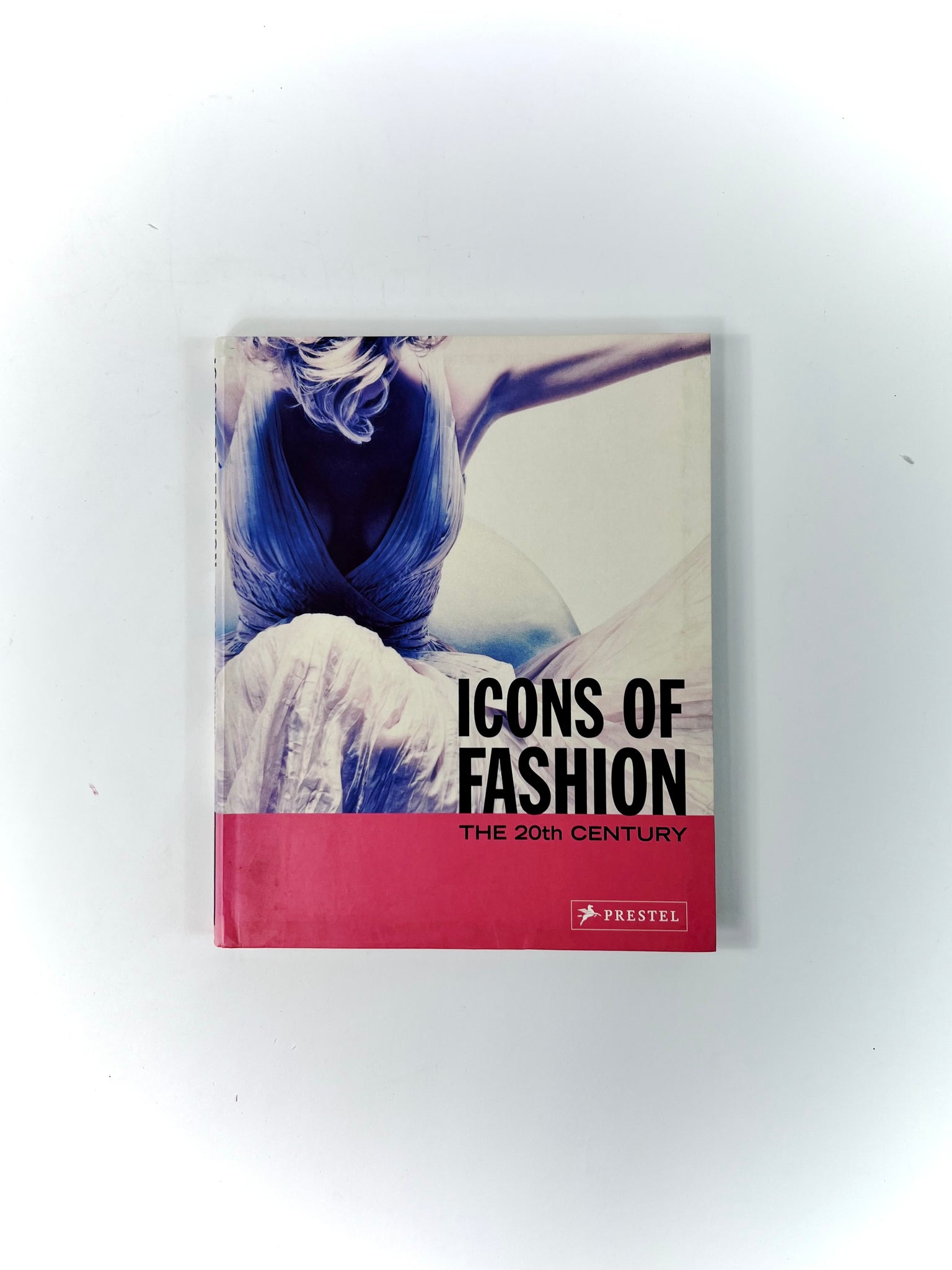 BUXBAUM, Gerda, ed. Icons of Fashion: The 20th Century.