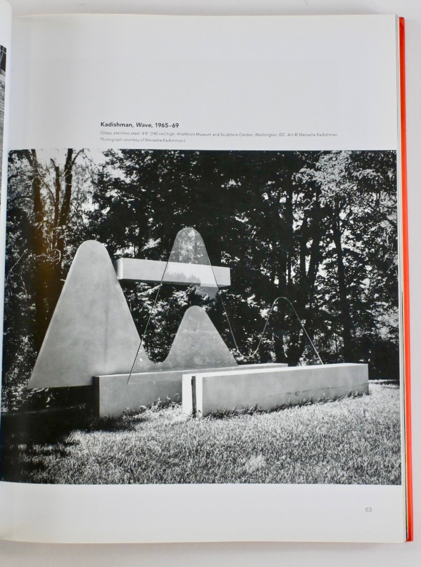 LIPPINCOT, Jonathan D. Large Scale: Fabricating Sculpture in the 1960s and 1970s.