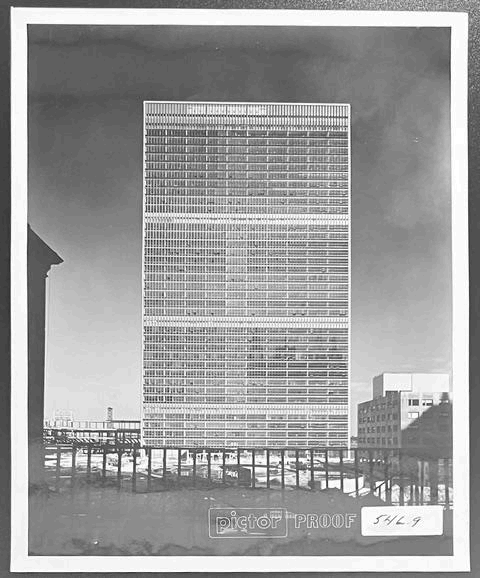 STOLLER, Ezra | Seven photographs of the UN Secretariat Building